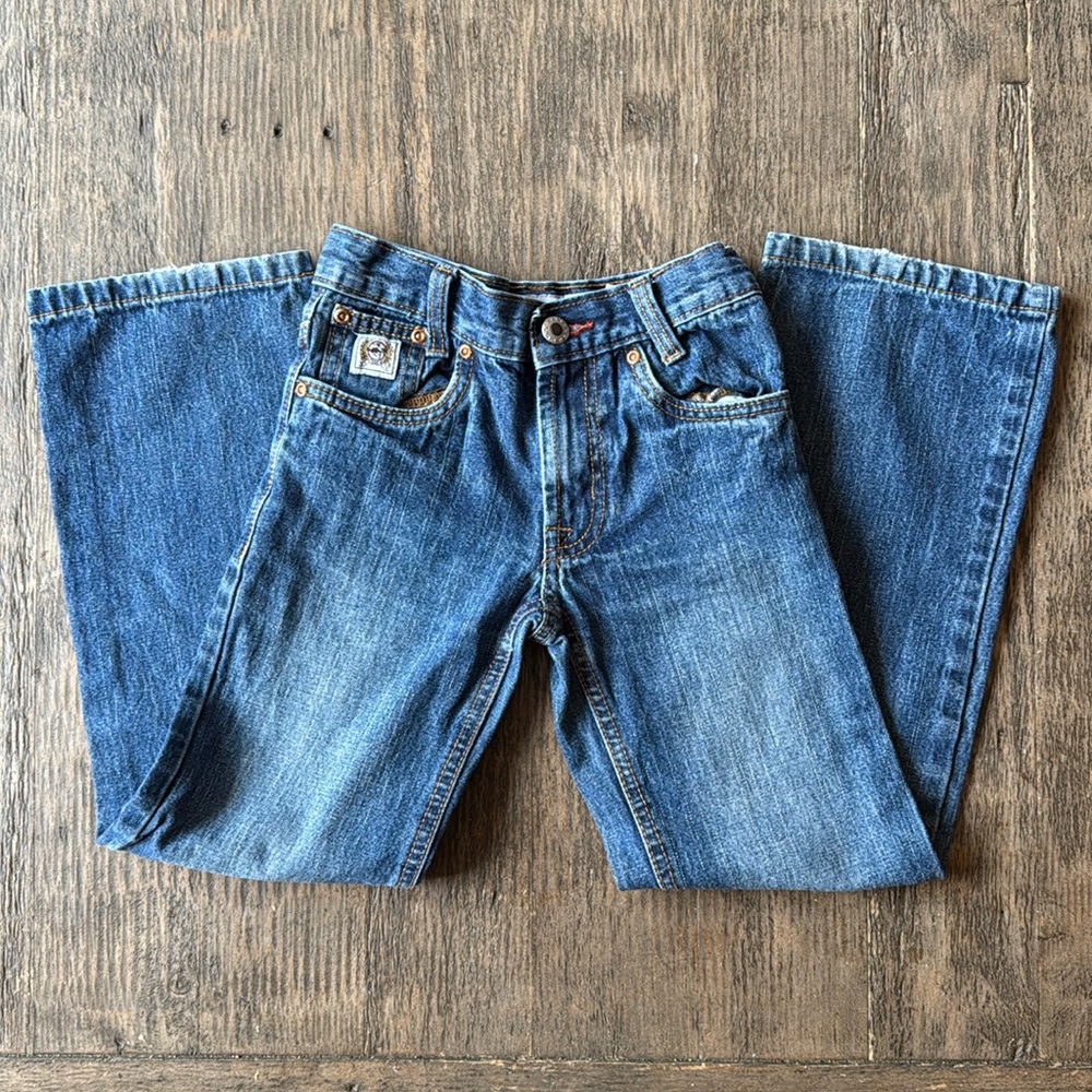 Cinch jeans-Boy’s 8S; MB12881002, medium wash w/adjustable waist. EUC